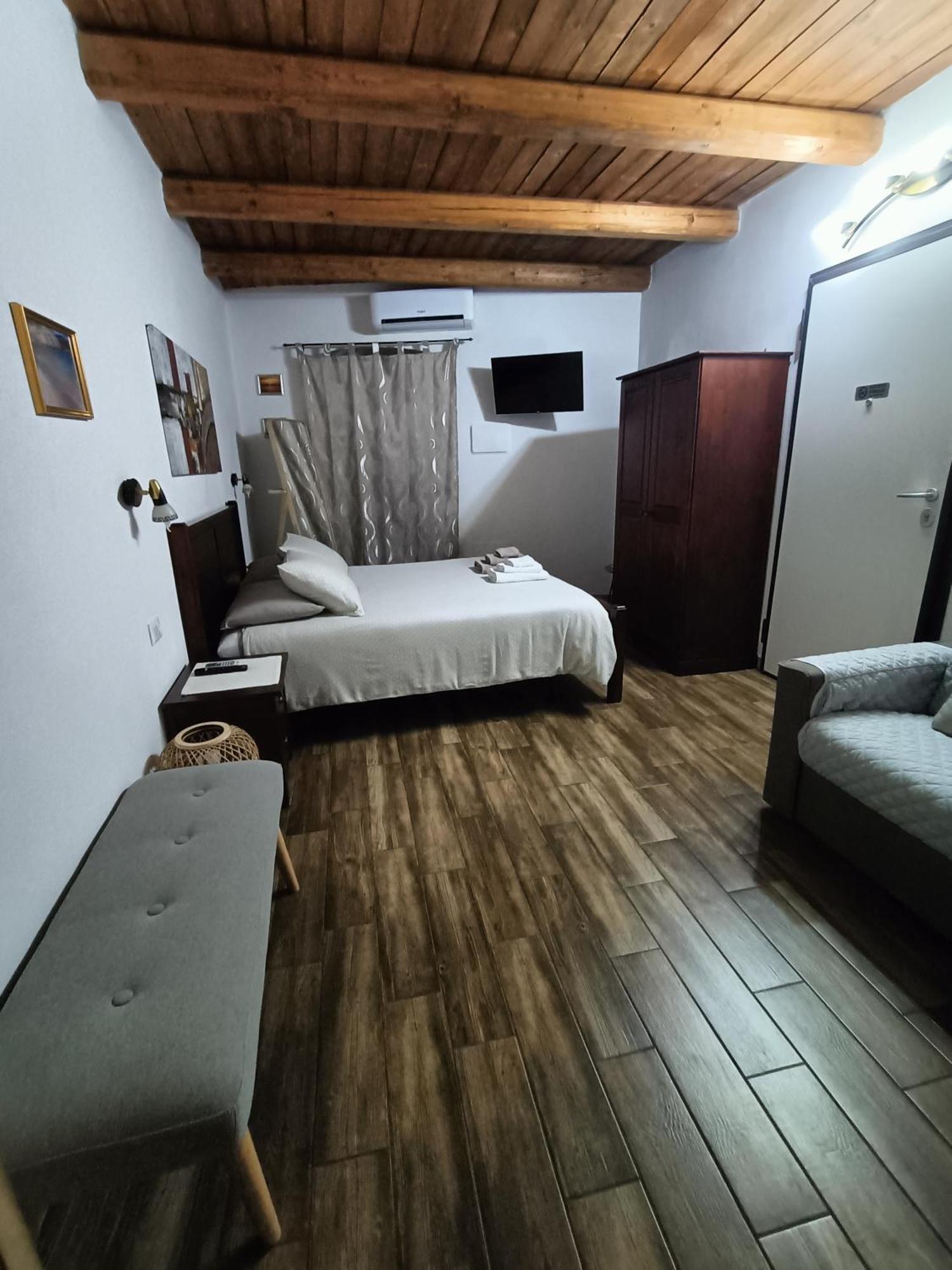 Bed And Breakfast Raggio Di Sole Iglesias Luaran gambar