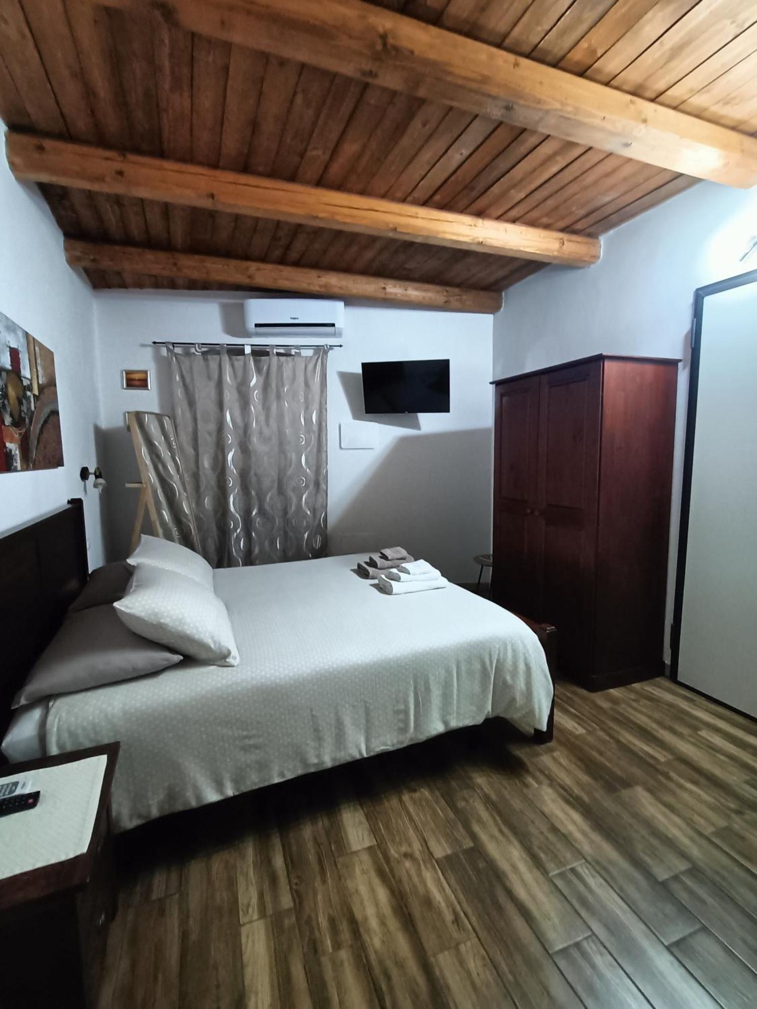 Bed And Breakfast Raggio Di Sole Iglesias Luaran gambar