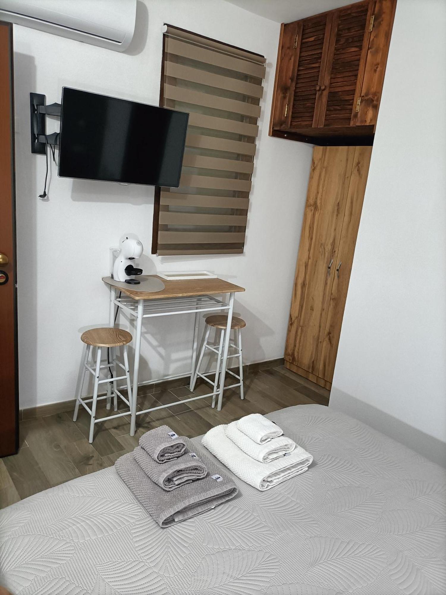 Bed And Breakfast Raggio Di Sole Iglesias Luaran gambar