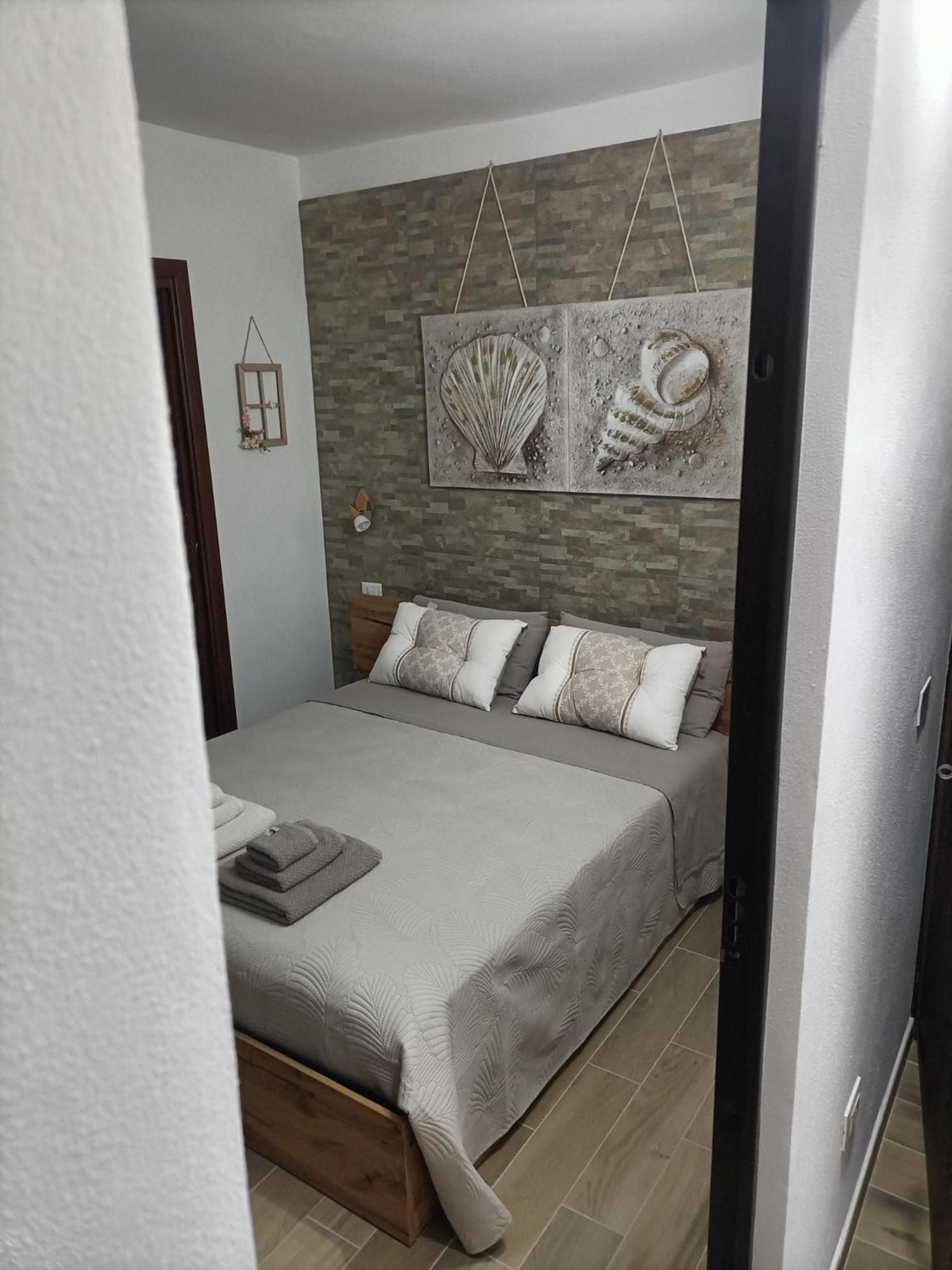 Bed And Breakfast Raggio Di Sole Iglesias Luaran gambar