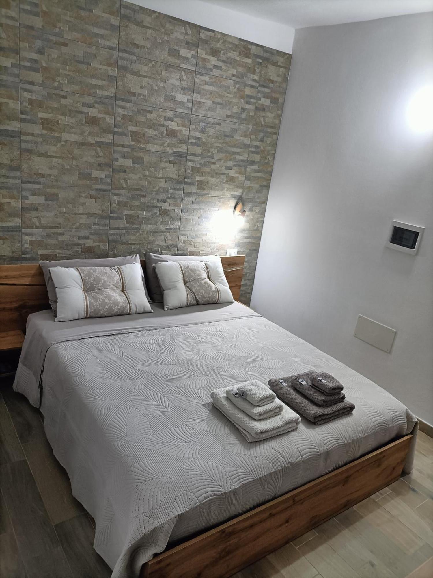 Bed And Breakfast Raggio Di Sole Iglesias Luaran gambar